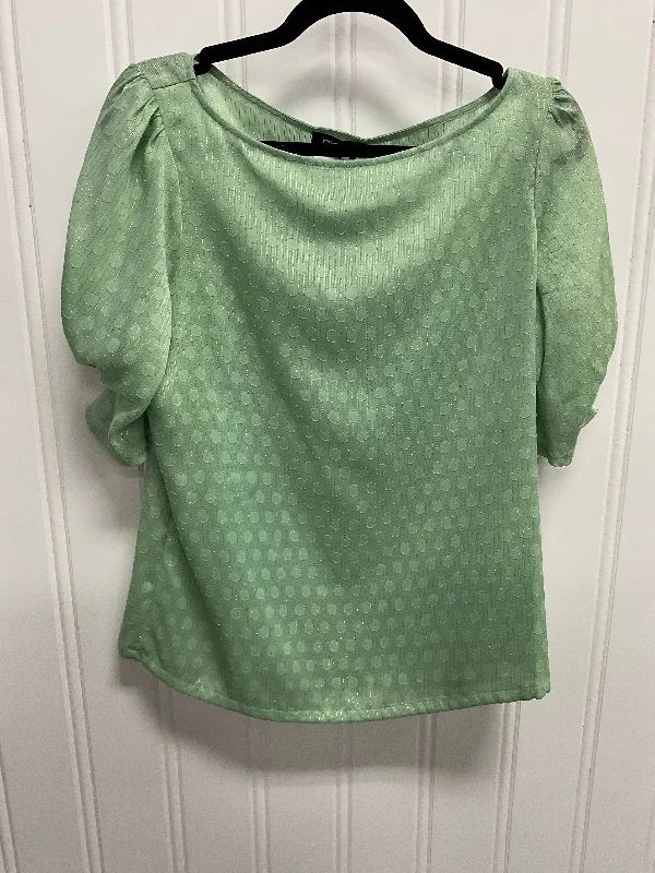 Top Short Sleeve By Dkny In Green, Size: M Unique Men's Patch