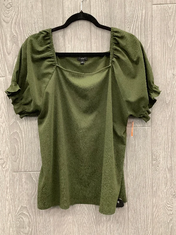 Top Short Sleeve By Ann Taylor In Green, Size: Xl Cclassic Men's Tweed