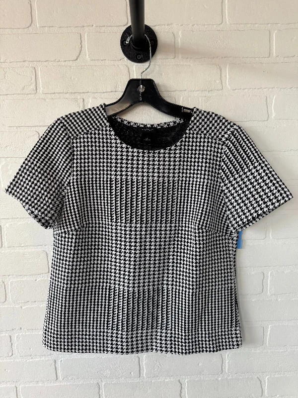 Top Short Sleeve By Ann Taylor In Black & White, Size: S Hip Men's Urban