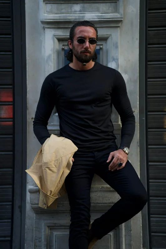 Thread Slim Fit Custom Design Round Neck Black Sweaters